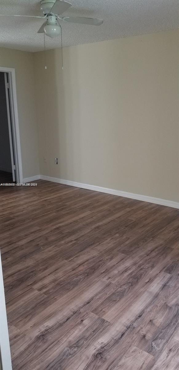 Foto del edificio - 486 NE 210th Cir Terrace