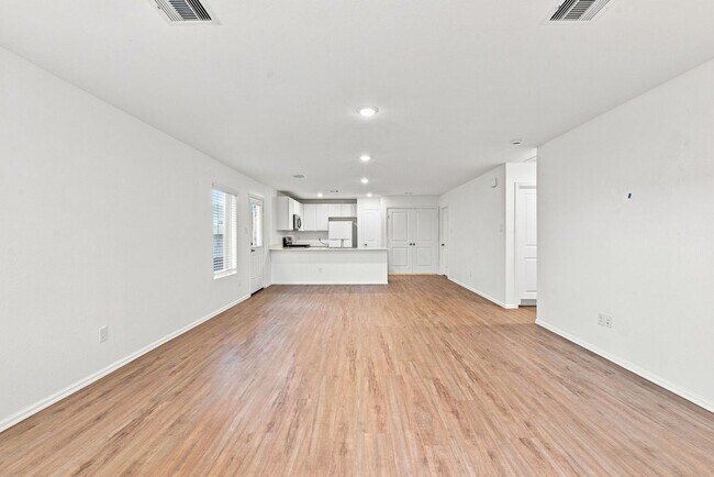 Building Photo - 7227 Gorrion Dr