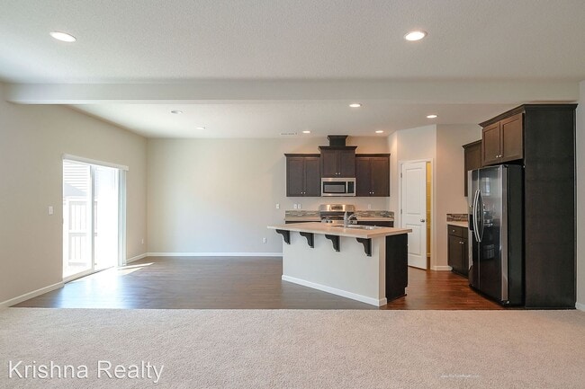 Foto del edificio - 4 br, 2.5 bath House - 7127 NW 167th Ave