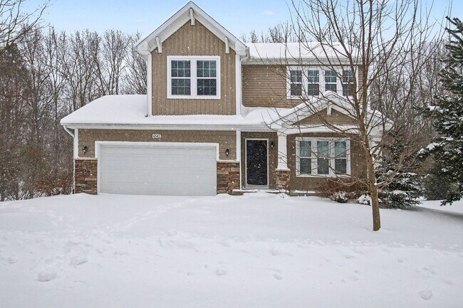 Foto del edificio - Outstanding Neighborhood in Saugatuck for Long Term Lease!