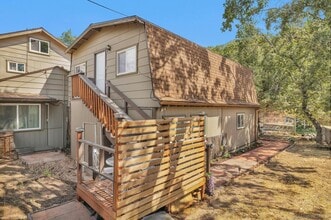 Building Photo - 920 Chapin Dr