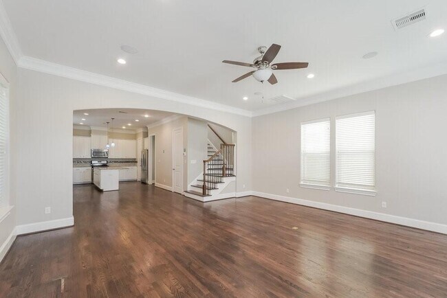 Building Photo - 8724 Kempwood Dr