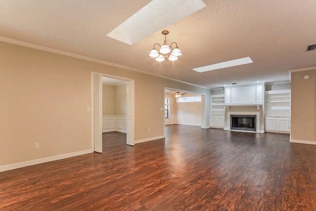 Foto del edificio - 1546 Lake Marion Dr