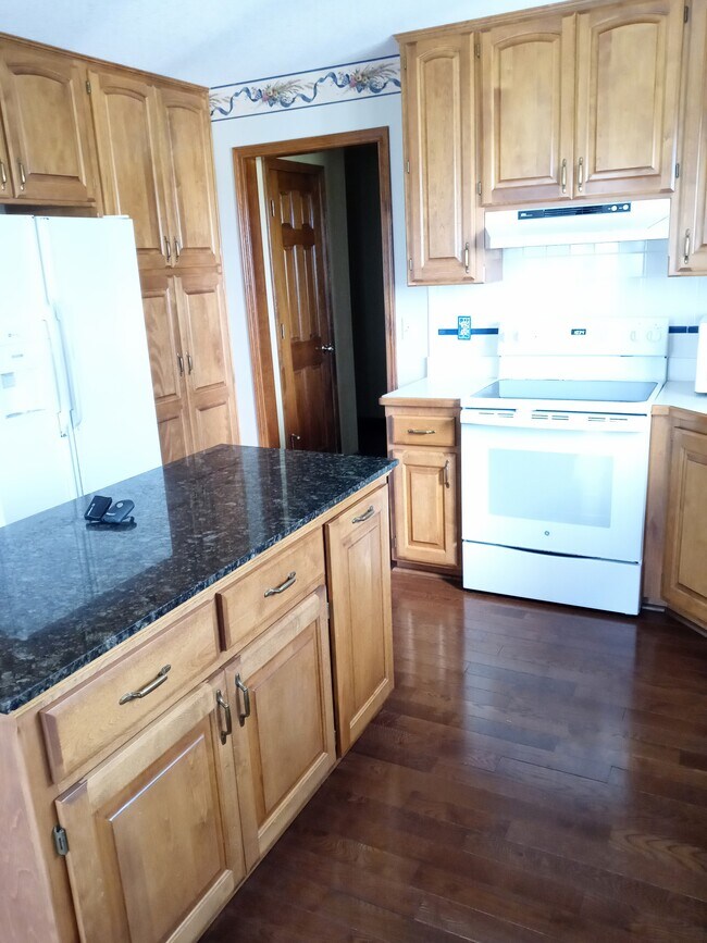 Foto del edificio - 5841 NE Kincaid Rd