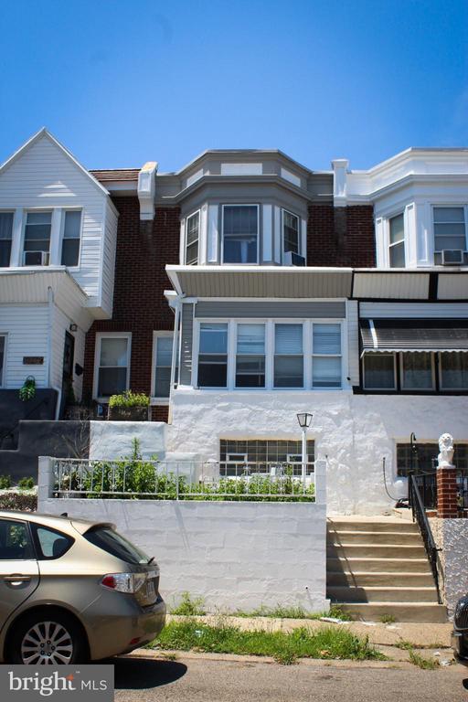 Building Photo - 5744 N 12th St