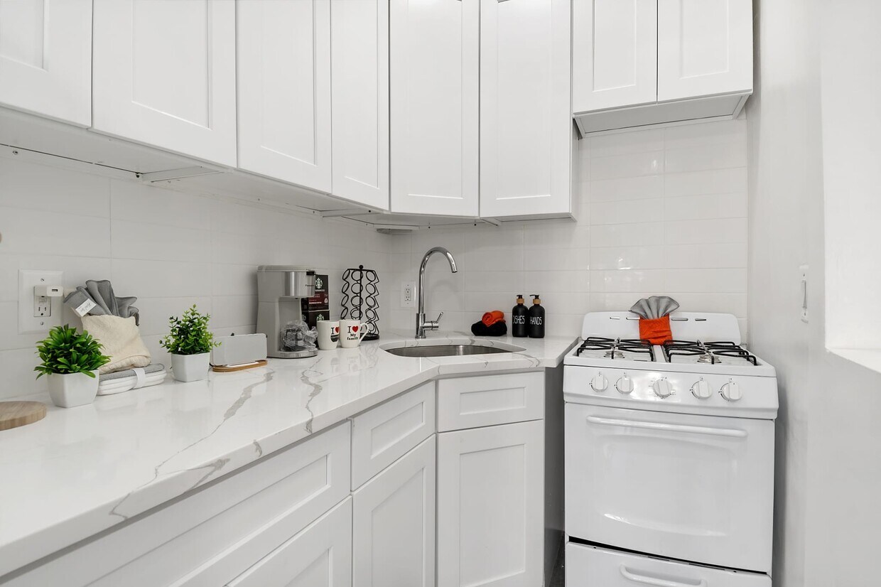 Foto principal - 2117 5th Ave