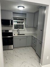 Building Photo - 9505 Neuens Rd