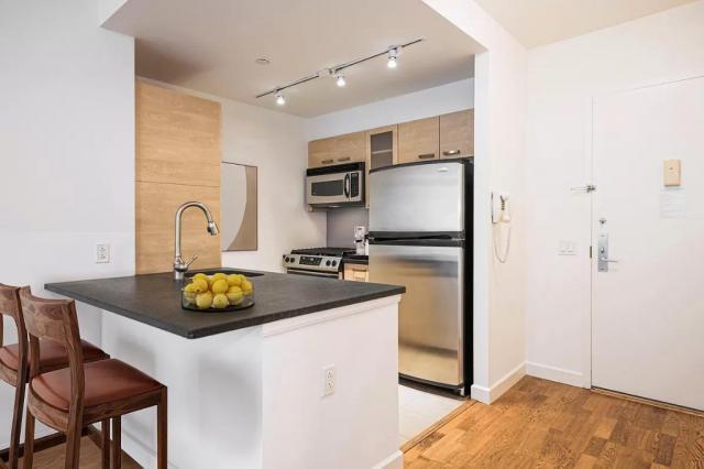 Building Photo - 2 bedroom in New York NY 10013