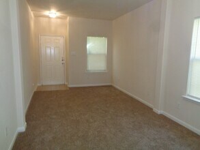 Building Photo - 13018 Kingston Point Ln