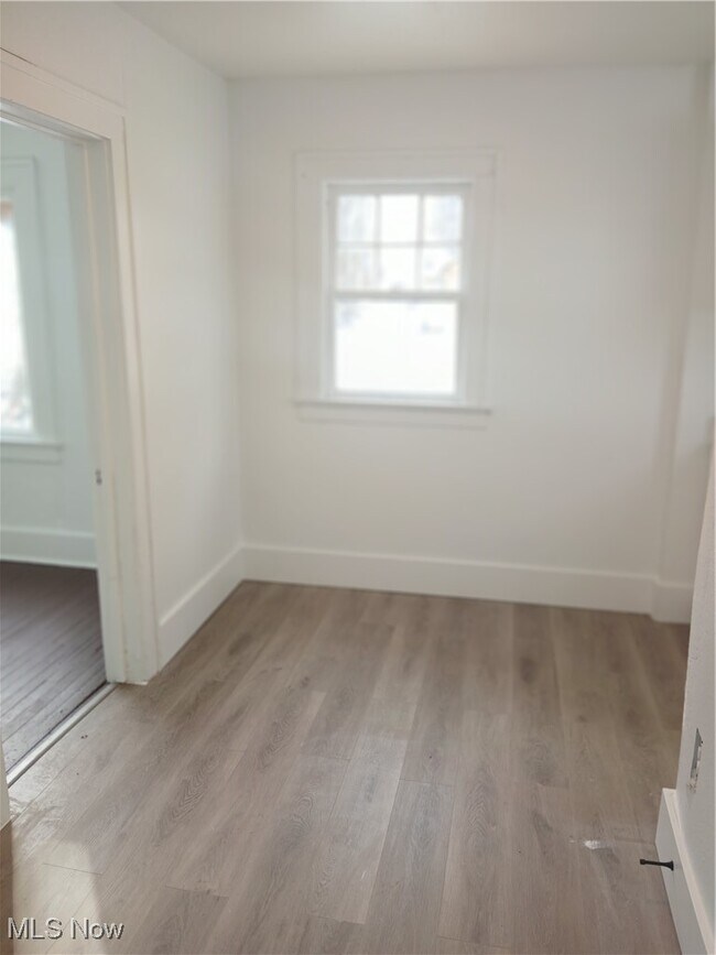 Foto del edificio - 39 Hilton Ave