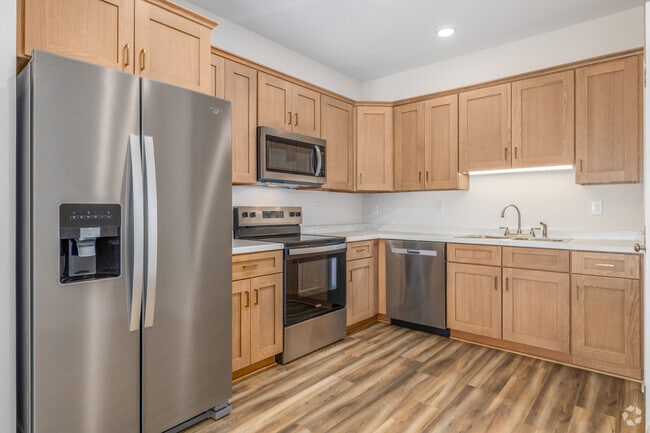 2BR, 2BA - 920SF - Kitchen - 708 S Parrish St - A 55+ Community