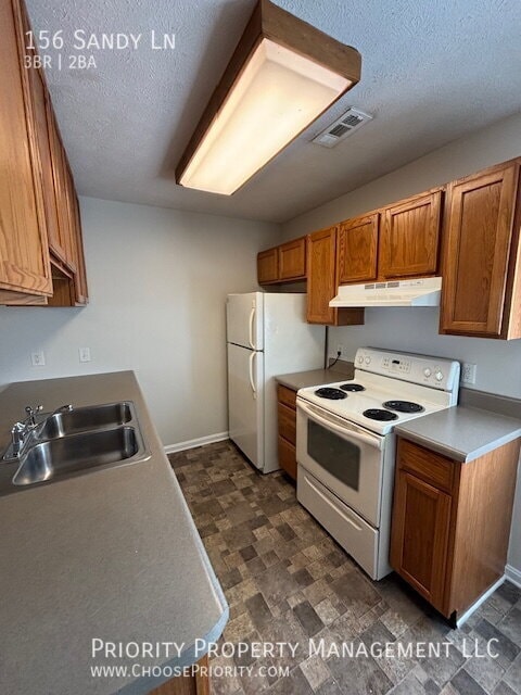 Building Photo - 156 Sandy Ln