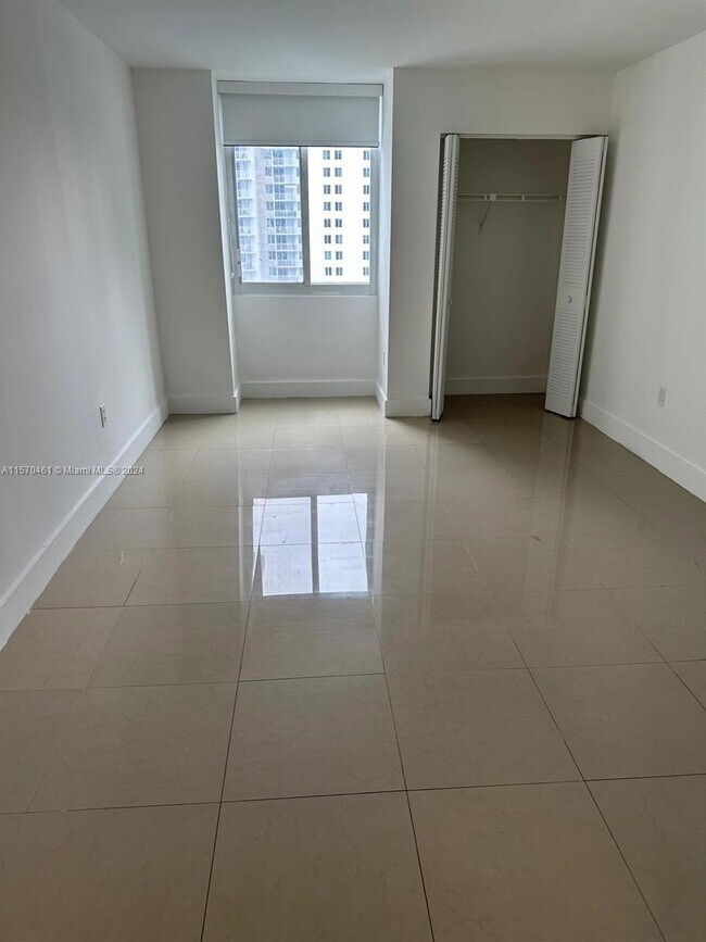 Foto del edificio - 800 N Miami Ave