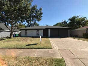 Building Photo - 6040 Blueridge Dr
