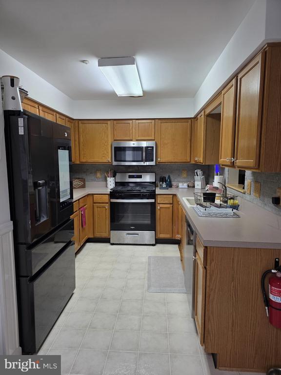 Foto del edificio - 6007 Riverfront Dr