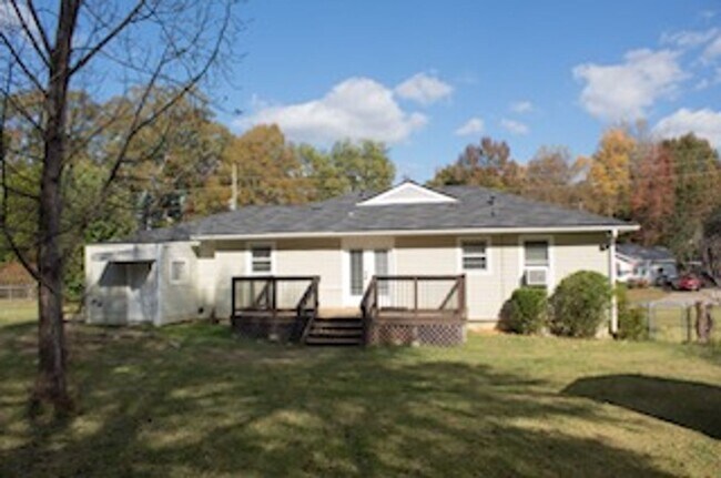 Building Photo - North Columbus Cutie- 5609 Alice Dr
