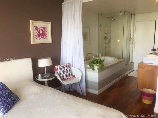 Foto del edificio - 2 br, 2 bath  - 780 NE 69th St Apt 1510