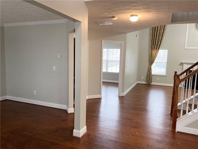 Building Photo - 3823 Roxberry Hill Ln NE