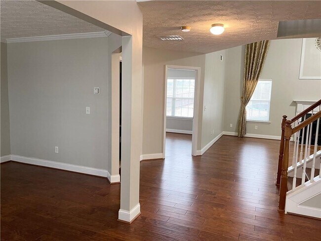 Foto del edificio - 3823 Roxberry Hill Ln NE