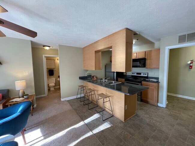Fox Lake Apartment Homes - Knoxville, TN | Apartments.com