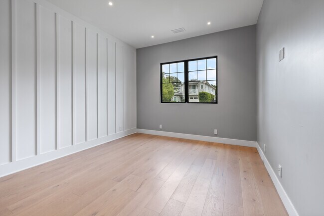 Foto del edificio - 14717 Otsego St