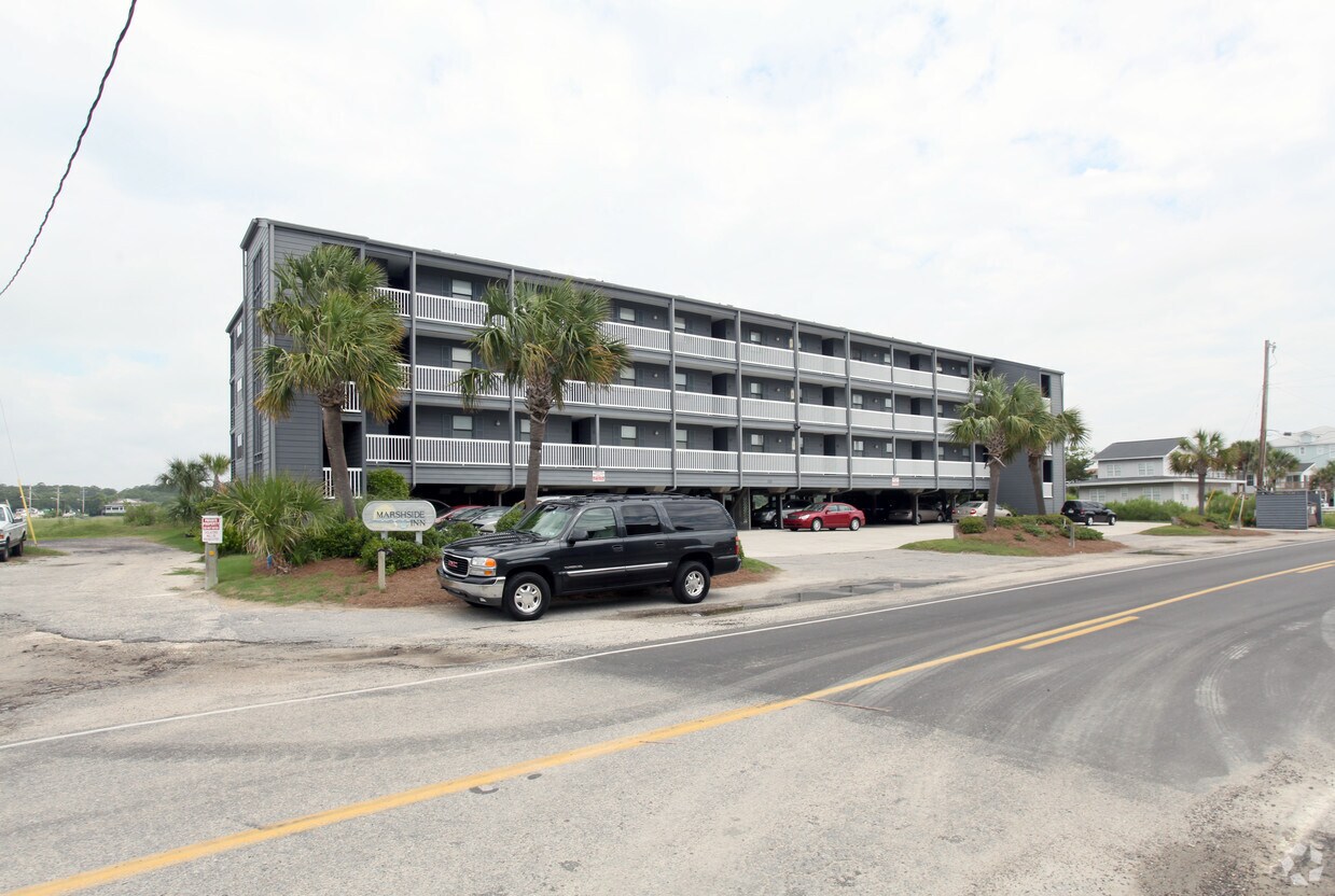 Marshside Inn Apartments in Murrells Inlet, SC