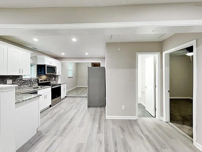 Foto del edificio - 2609 Hood Ave NW