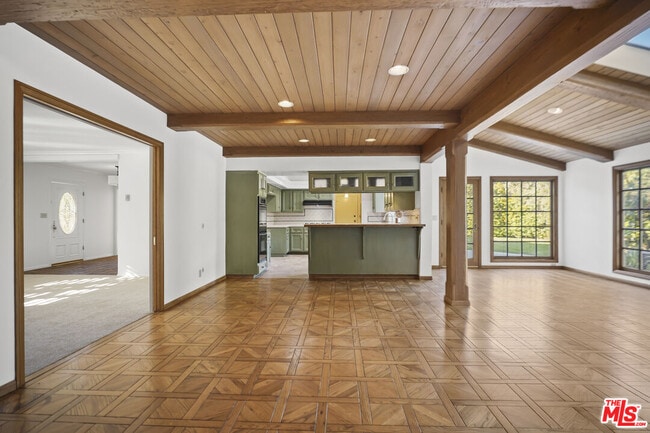 Building Photo - 6748 Wildlife Rd