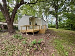 Building Photo - 3701 Overland Cir