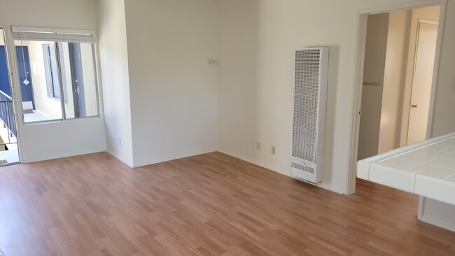 Building Photo - 12485 Walsh Ave