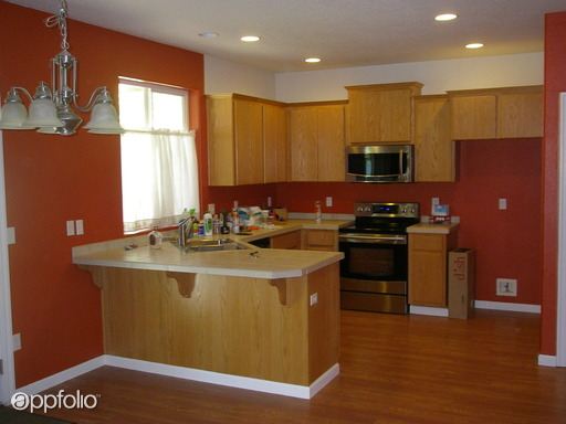 Building Photo - 408 S Alder Ave