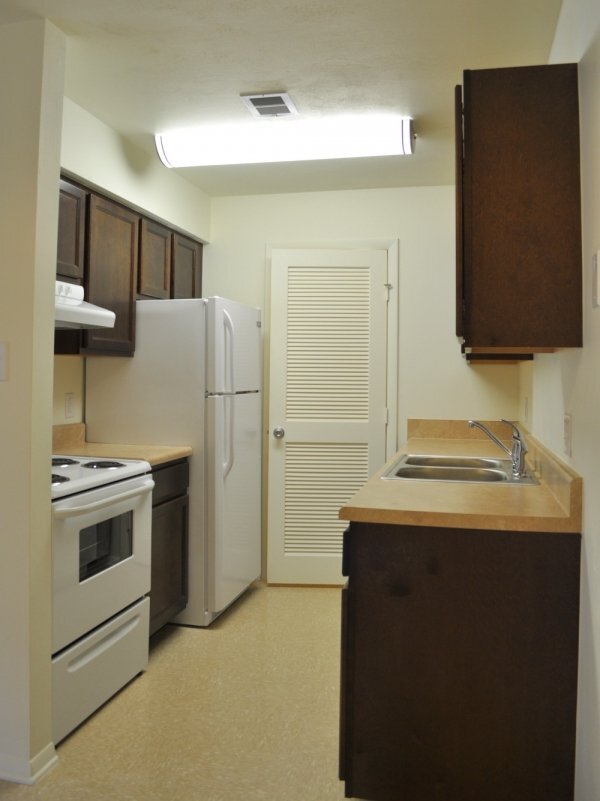 Building Photo - 213 Laurel Wood Dr