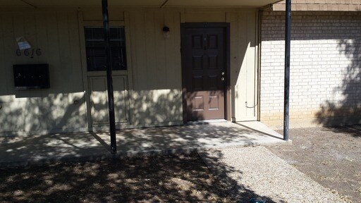 Building Photo - 6616 Berke Pl