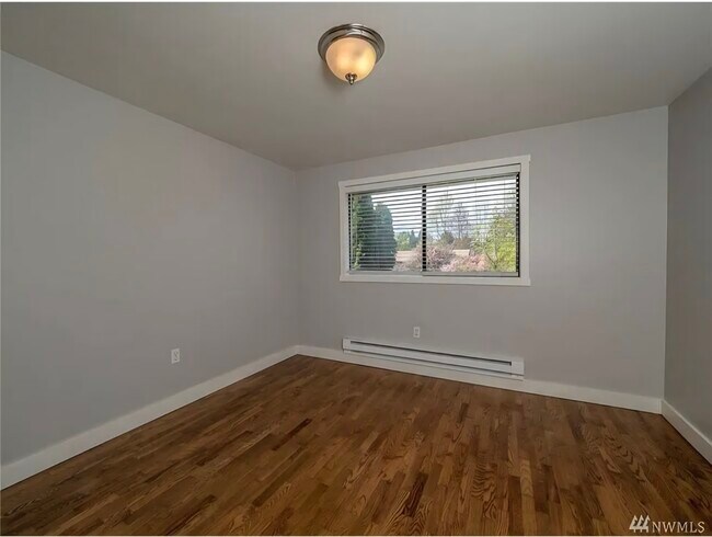 Foto del edificio - 13700 90th Ave NE