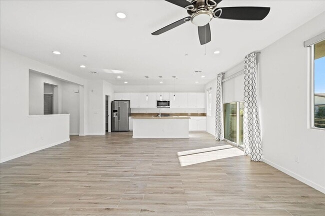 Building Photo - 11303 Kraft Mountain Ave