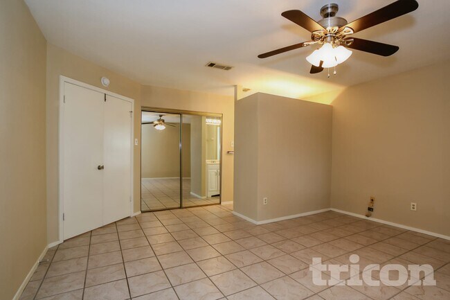 Foto del edificio - 12211 Kleinmeadow Dr