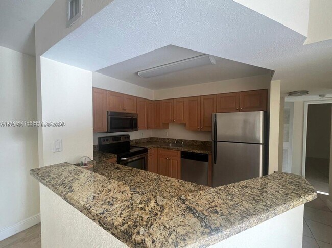 Foto del edificio - 5112 NW 79th Ave