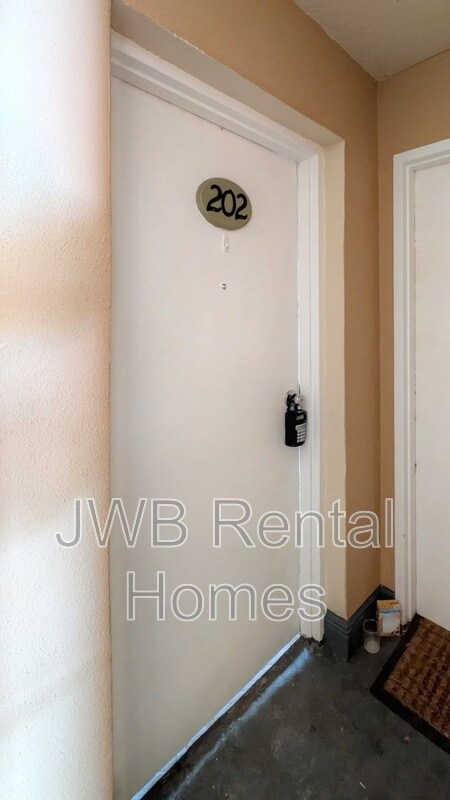 Foto del edificio - 227 15th Ave N