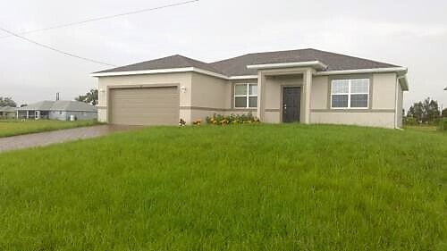 Foto principal - NE Cape Coral Single Family Home