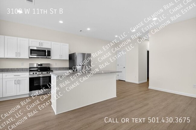 Building Photo - 3109 W 11th St