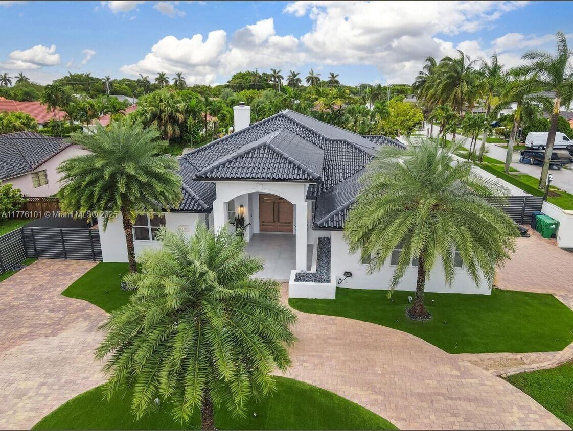 Foto principal - 11390 SW 30th St