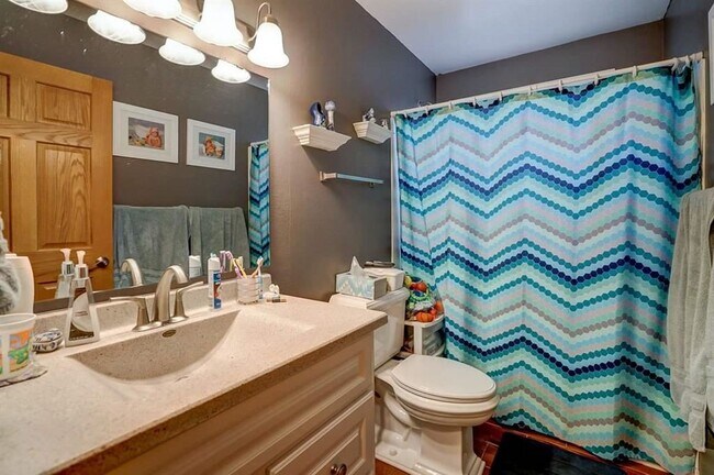 Foto del edificio - 211 S Jefferson St