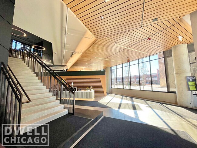 Foto del edificio - 2145 N Elston Ave