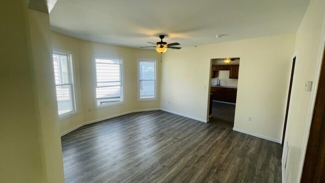 Building Photo - 21 Noyes St