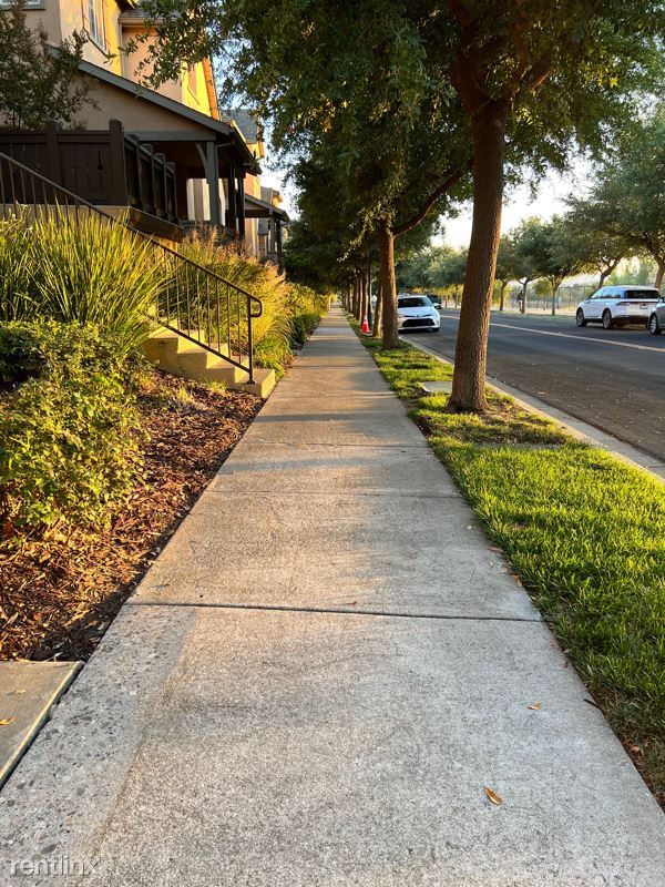 Building Photo - 3 br, 2.5 bath Townhome - 2149 Watermill Road