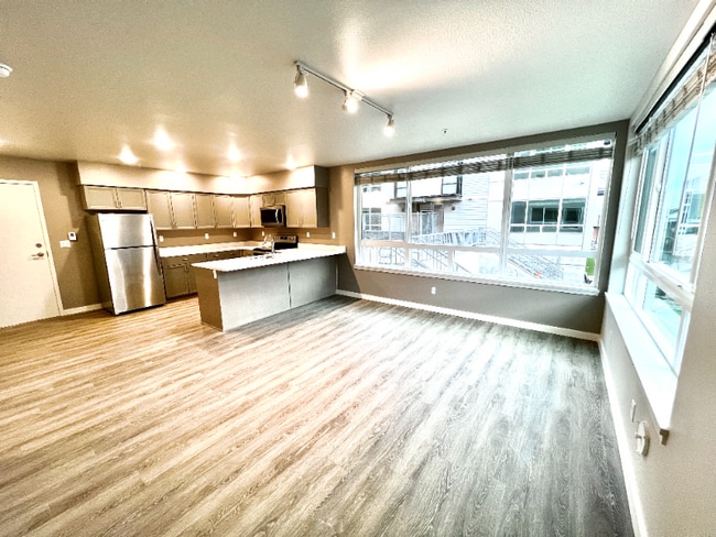 Building Photo - 2330 Yakima Ct