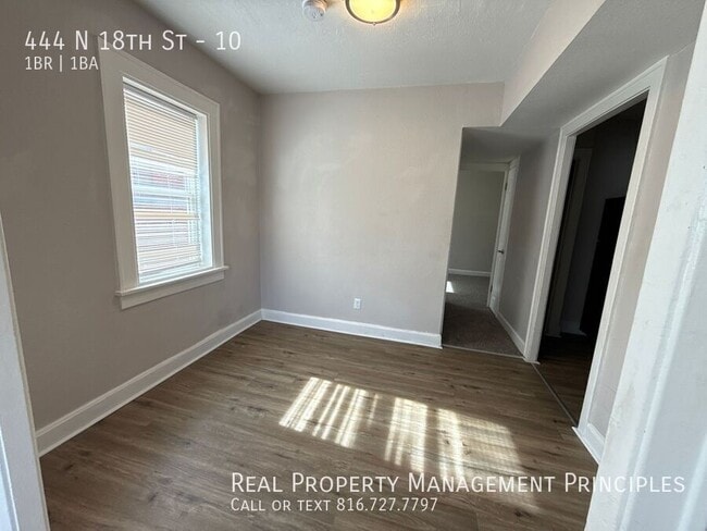 Building Photo - 444 N 18th St