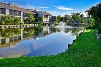 Building Photo - 251 Fenwick Dr