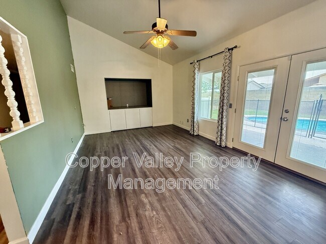 Building Photo - 4415 W Gelding Dr