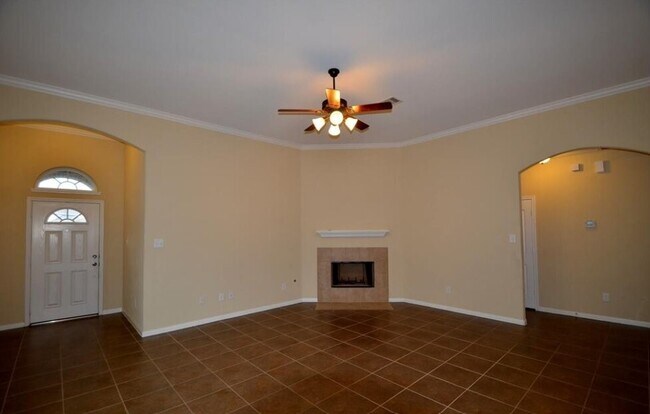 Foto del edificio - 9942 Taylor Springs Ln